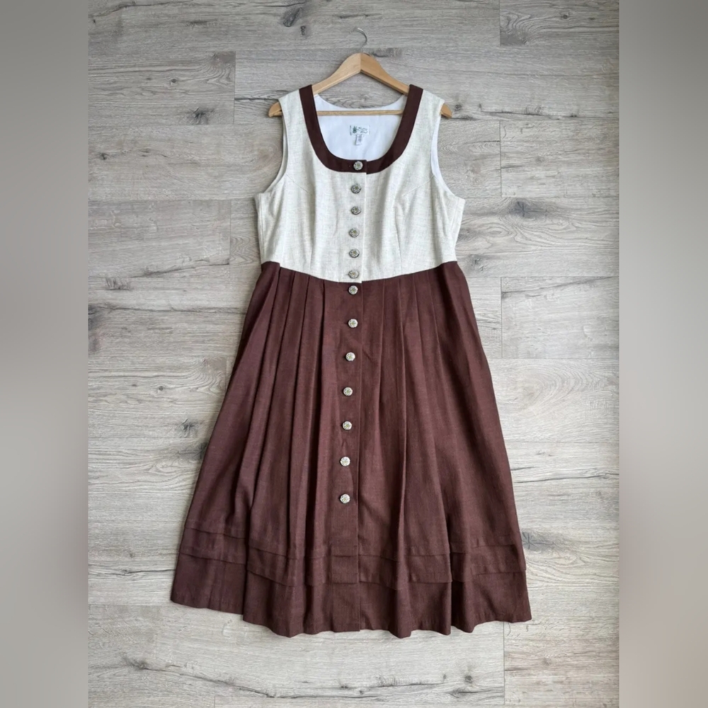 Brown and Cream Sleeveless Button-Down Dress